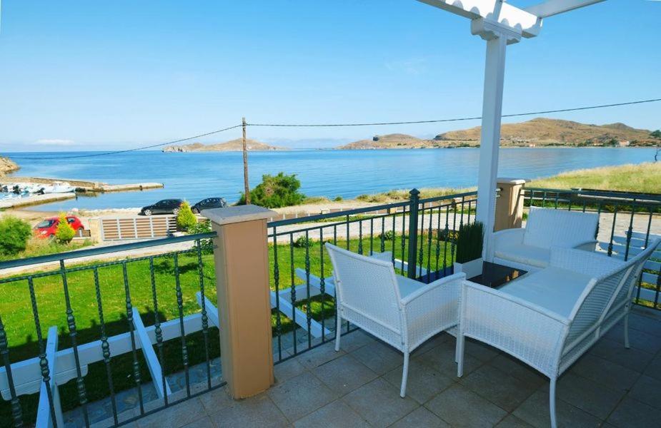 Captains View Apartments Platy Exterior photo