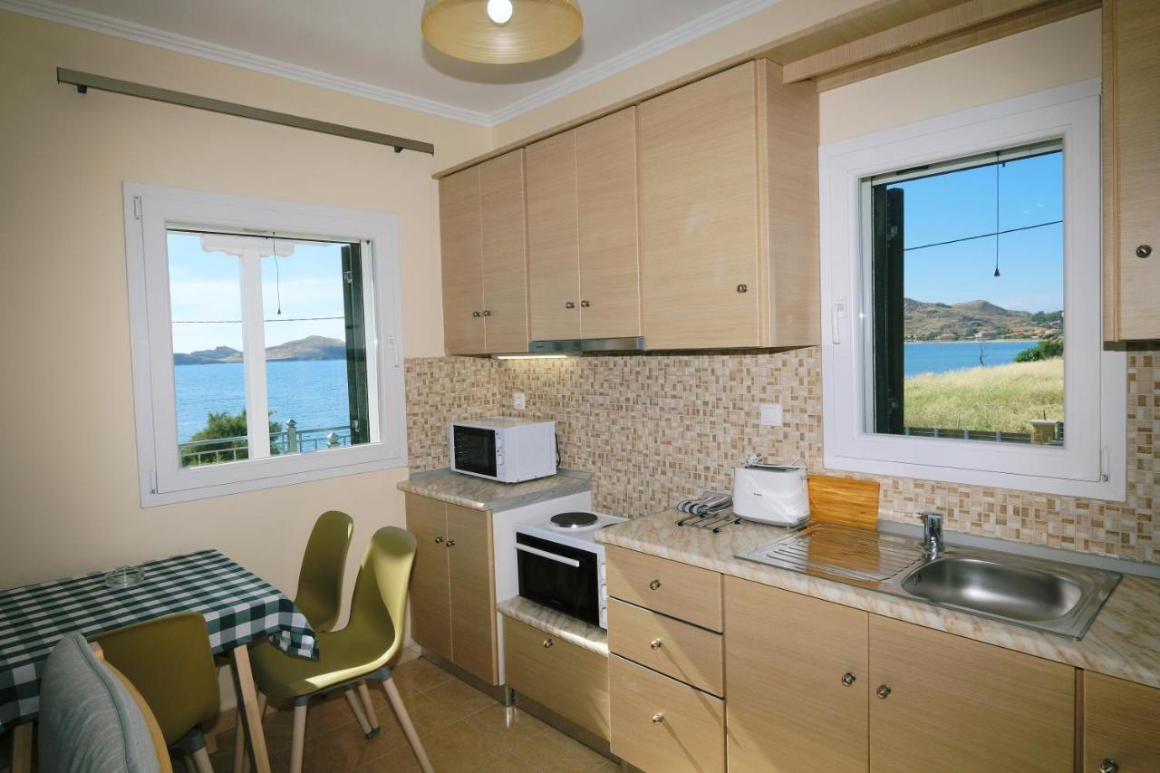 Captains View Apartments Platy Exterior photo